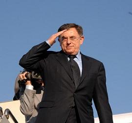 سفير عربي لـ"القبس": اتجاه لجمع السنيورة والأسد في الدوحة