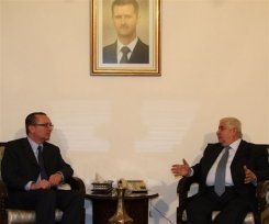 المعلّم لفيلتمان: "حكومة وحدة في لبنان أيا تكن نتائج الانتخابات"