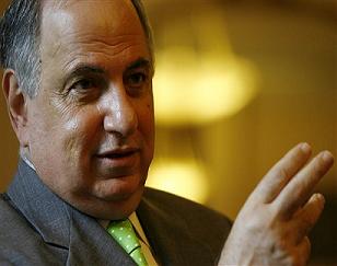 الجلبي لـ"الحياة": بوش قليل المعرفة وتنيت كاذب وفاشل وبريمر جاهل