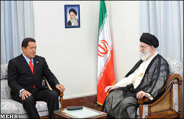 قائد الثورة الإسلامية: على ايران وفنزويلا ان يعززا جبهة الاستقلال الحديثة التأسيس