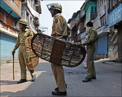 باكستان تعلن استعدادها لإحياء الحوار مع الهند والعدو الاسرائيلي يحذر من هجمات 