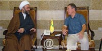 مسؤول منطقة الجنوب في حزب الله استقبل وفداً اميركياً برئاسة حاكم ولاية كارولينا السابق ـ مصور