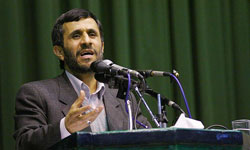 أحمدي نجاد: سنعلن قريبا عن أنباء سارة حقّقها العلماء الشباب الإيرانيون
