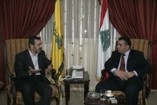  عز الدين يستقبل القنصل العام في السفارة المصرية أحمد حلمي 