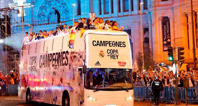 احتفالات فريق ريـال مدريد بالصور...