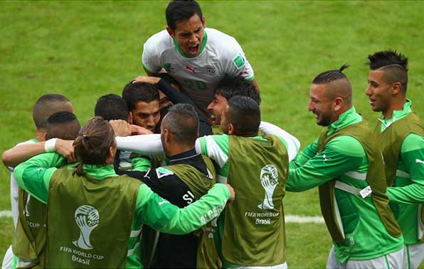 من اتخذ قرار منع لاعبي منتخب الجزائر من التوجه الى قطر