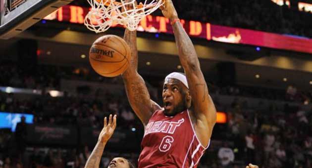 NBA : ليبرون جيمس قد يستمر مع ميامي هيت