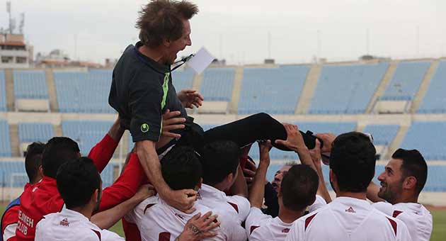 ثيو بوكير مرشحاً لتولي تدريب منتخب الاردن لكرة القدم