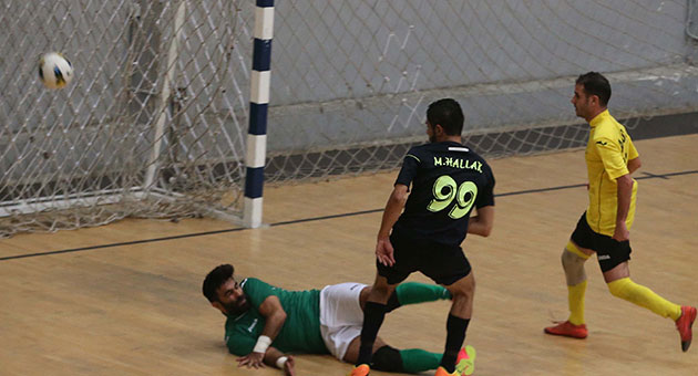 الميادين يستعيد صدارة بطولة لكرة الصالات