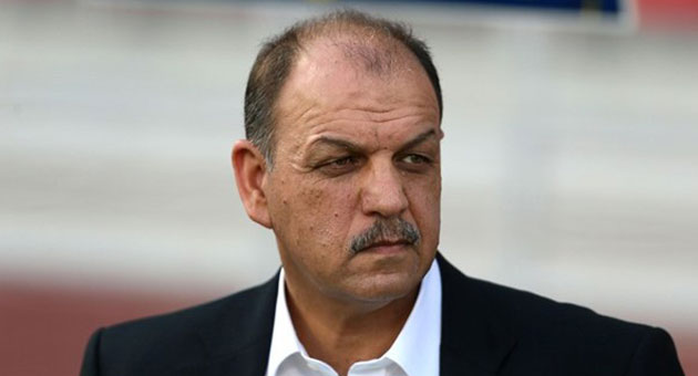 اقالة العراقي عدنان حمد من تدريب منتخب البحرين