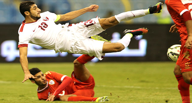 الامارات وعُمان على تحديد المركز الثالث في خليجي 22