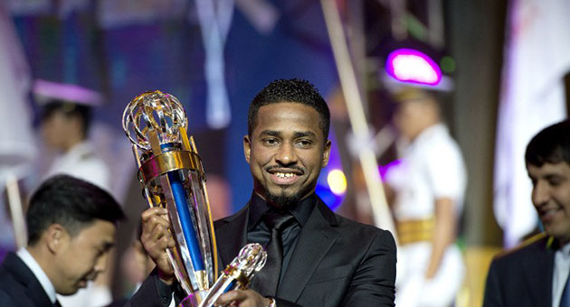 الشمراني افضل لاعب في آسيا للعام 2014