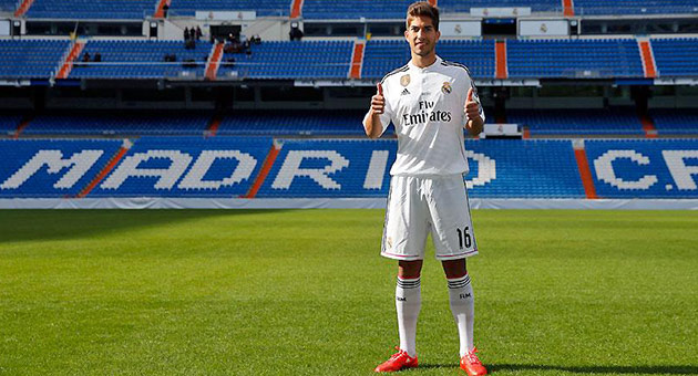 البرازيلي لوكاس في قميص ريـال مدريد