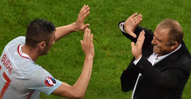 كأس امم اوروبا 2016: تركيا تستفيق و تحيي امل ضئل بالتاهل الى الدور المقبل من البطولة