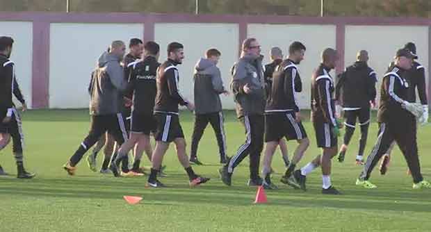 بالفيديو..كيف يتحضر منتخبا الجزائر والمغرب لبطولة أمم افريقيا 2017 ؟