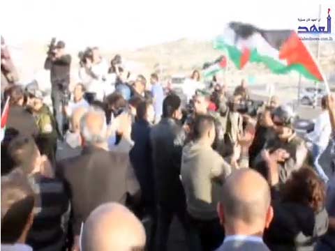 العدو يقمع العرس الفلسطيني