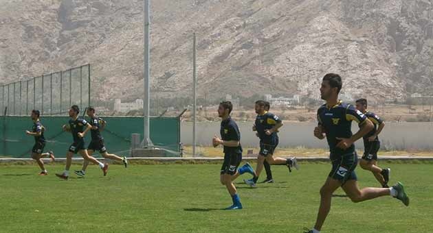 safa_17_3_3_630 بالصور : تمارين الصفاء في مسقط استعداداً لمباراة السويق