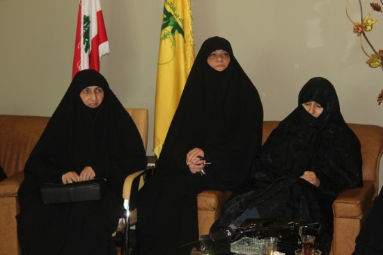 وفد نسائي إيراني في معلم مليتا للسياحة الجهادية

