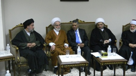 
"منتدى البحرين" و"تجمع العلماء": الحراك المطلبي في البحرين وطني وهدم دور العبادة انتهاك للحريات الدينية

