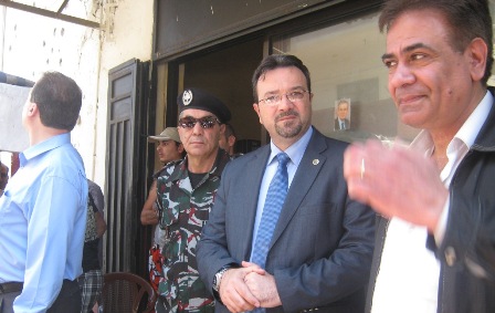 طرابلس: الجيش اللبناني يرد على مطلقي النيران واتفاق بين وزير الداخلية و"الإسلاميين" حول توقيف المولوي