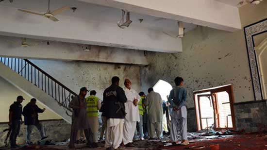 استشهاد 60 شخصاً على الاقل في هجوم ارهابي على مسجد في باكستان 