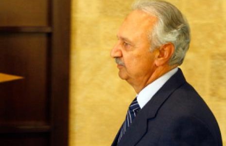 الوزير الصفدي نفى وجود صفقات في ملف البواخر وعرض صورا فوتوغرافية عن تكدس الملفات المالية الموروثة

