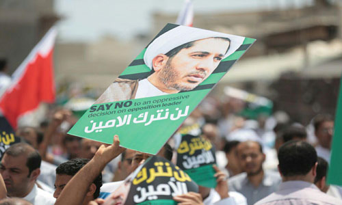 البحرين: قبيل النطق بالحكم على الشيخ سلمان.. تظاهرات تعم البلاد
