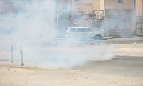 البحرين: قبيل النطق بالحكم على الشيخ سلمان.. تظاهرات تعم البلاد