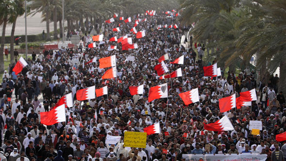 البحرين: تقديم 28 من خيرة أطباء البلاد إلى المحاكمة وسط انتقاد المعارضة والهيئات الدولية 

