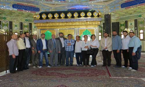 وفد من الفنانين والممثلين والإعلاميين يجول على عدد من أهالي شهداء الجيش والمقاومة بقاعاً