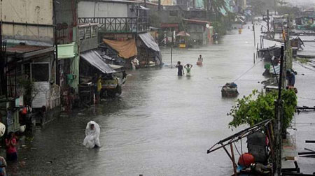 حصيلة إعصار الفيليبين تتجاوز الـ 700 قتيل