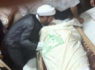 البحرين: قوات الأمن تقمع بالقوة مسيرة تشييع الشهيد المسن علي الديهي