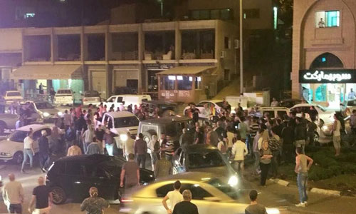 دروز الجولان يطلقون النار على سيارة إسرائيلية تقل جرحى من حادثة اطلاق دروز الجولان النار على سيارة إسرائيلية تقل جرحى ’النصرة’ تتفاعل في ’اسرائيل’