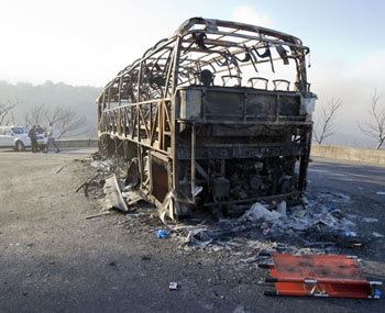 المقتطف العبري ليوم الجمعة: ماذا لو أحدثت صلية صواريخ هذا الحريق.. يستحسن أن لا تخرج إسرائيل إلى الحرب في ظل هذا الوضع