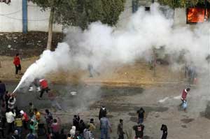 يوم الغضب المصري يهز أركان النظام ومبارك يستنجد بالحلفاء الذين قدموا المواعظ