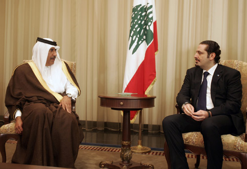 لقطات من وصول الوزيرين القطري والتركي الى بيروت