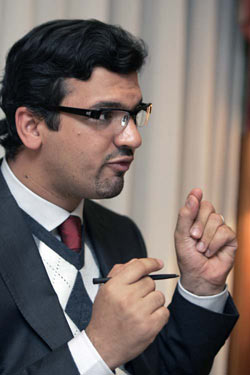 النائب البحريني علي الاسود يتحدث لموقع "الانتقاد" :