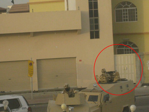 البحرين: مسيرات في المناطق واستشهاد مواطن وعشرات الجرحى واعتقالات واختفاء لآخرين