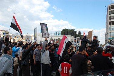 مسيرات مؤيدة للرئيس الأسد في جميع المدن السورية 