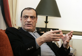وزير العدل الأسبق: لا أستطيع أن أفهم طلبات مدعي عام المحكمة الدولية إلا من باب تخزين معلومات معينة وكشف الشعب والدولة اللبنانية