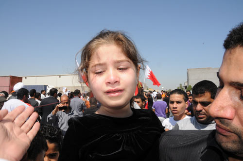 مسيرات تشييع الشهداء مستمرة في البحرين