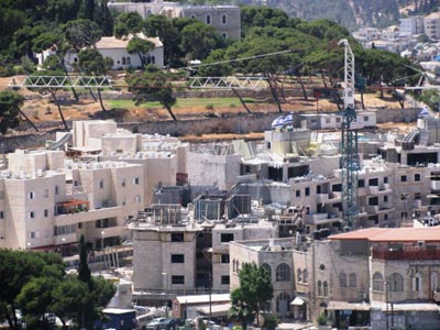 سماسرة العقارات في القدس: إغراءات مالية ضخمة بغطاء وطني عربي لمصلحة الجمعيات الاستيطانية