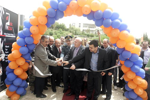 وزير الإتصالات: يجب صون أجهزة وإتصالات لبنان تجاه "اسرائيل"
