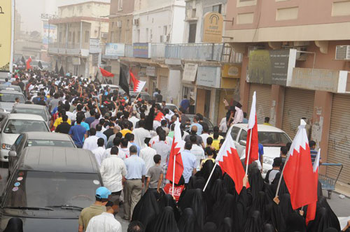 حوار الملك تحت نيران مرتزقة النظام