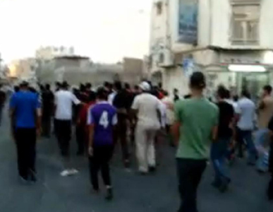 البحرين: تأجيل محاكمة قادة "أمل" ومواكب عزاء بذكرى الإمام الكاظم (ع)
