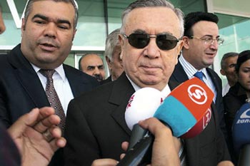 زيارة العماد التركماني الى أنقرة: اتفاق على تعزيز التعاون والتشاور بين سوريا وتركيا