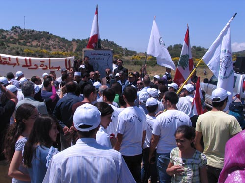 خاص الانتقاد: 44 عاماً والسيادة عليها غير منجز ومياهها مسلوبة وخيراتها ممنوعة على أهلها
