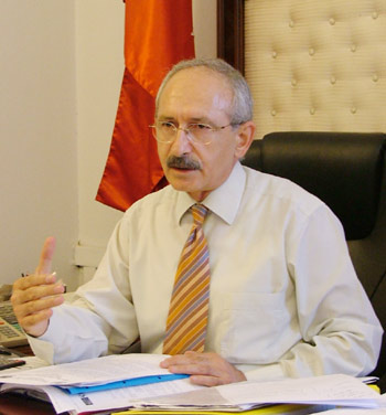 زعيم أكبر احزاب المعارضة التركية يحذر أردوغان من الزج ببلاده في أي عمل عسكري ضد سوريا 