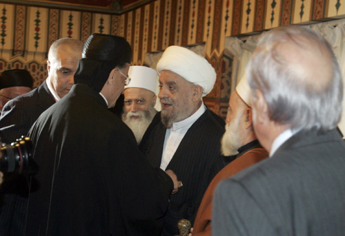 البيان الختامي للقمة الروحية يشدد على الوقوف بوجه الفتنة ويؤكد رفض التوطين والحق بتحرير الارض المحتلة