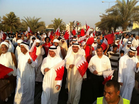 البحرين: مسيرة جماهيرية تحت عنوان "لا تنازل" وإصرار على المطالب الشعبية
